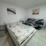 Avar * Nyíregyháza