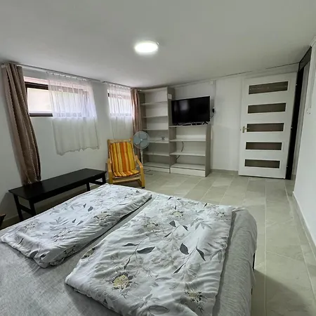 Avar Apartment